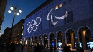 铁腕与怀柔并用！这样的滕哈赫C罗是斗不过的